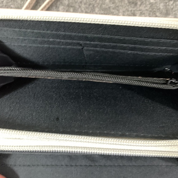 Cee Klein Wristlet Clutch Womens Small Gray Faux Leather Detachable Strap Purse - Picture 11 of 16